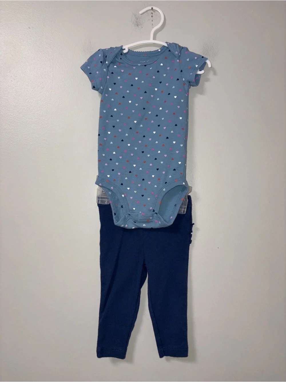 Carters Blue Hearts Print Body Suit Navy Ruffle Pants Set 6M Girls